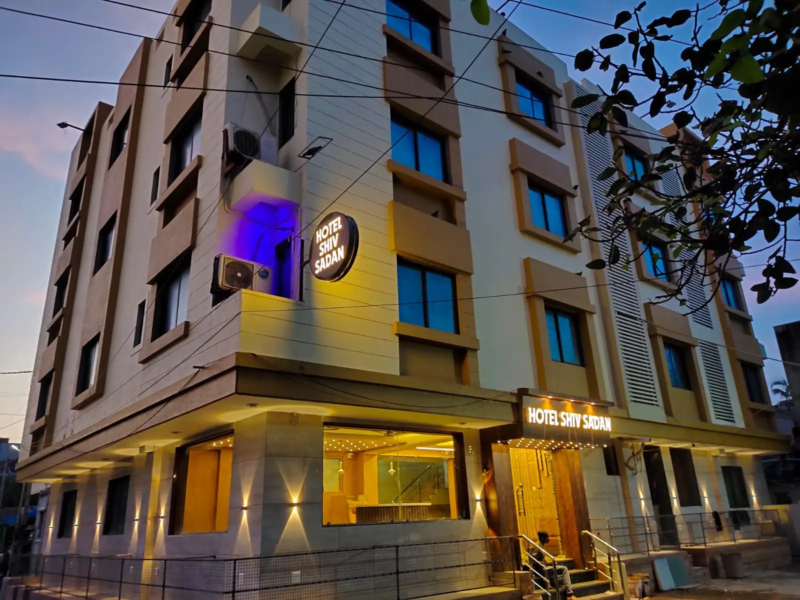 Front view of Hotel Shiv Sadan building in Somnath Gujarat